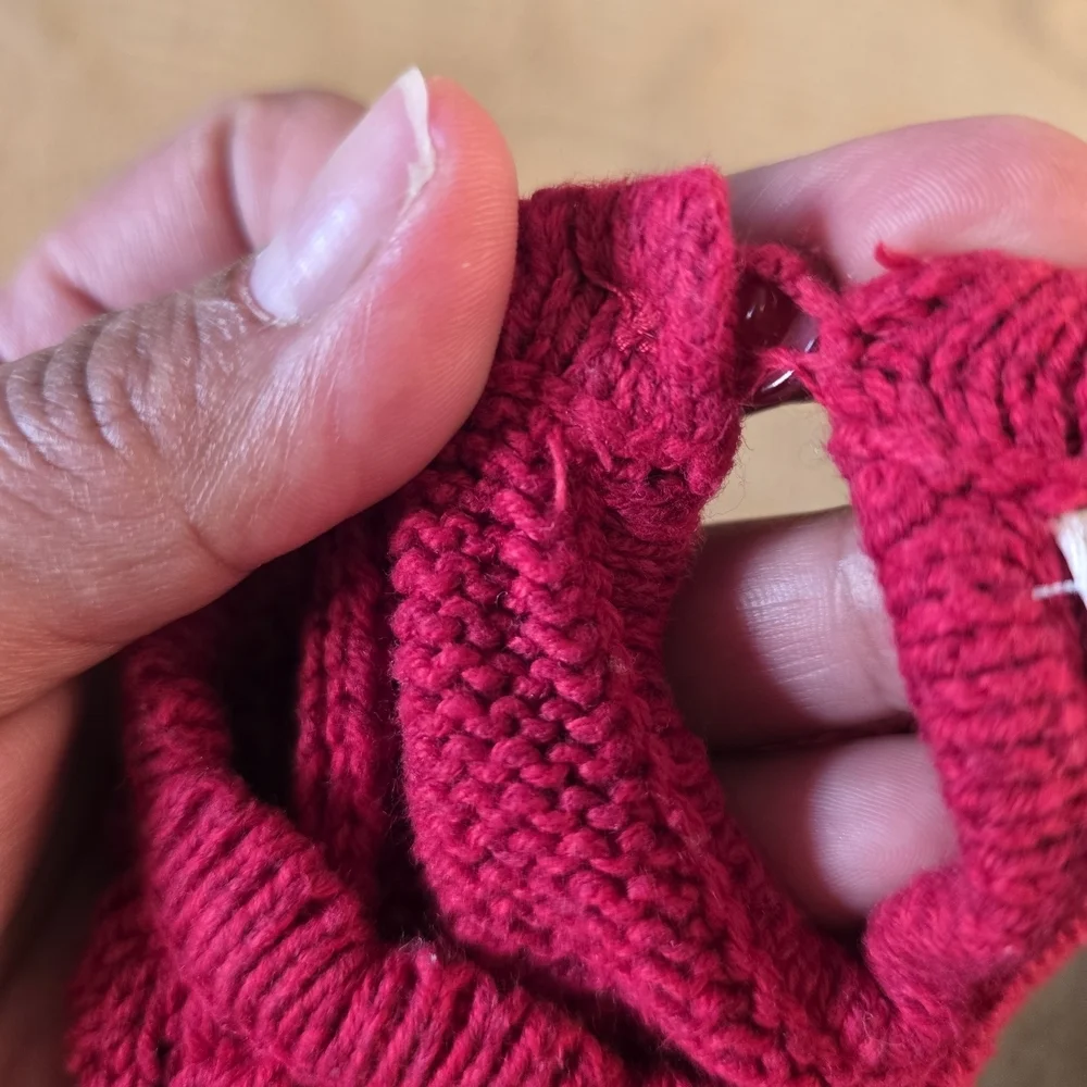 Cynthia Rowley soft cable